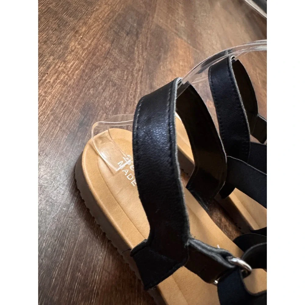 Bella Vita Made in Italy Sandals Women's 10W Black Strappy Comfort Slingback